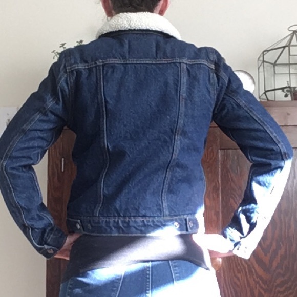 Levi Sherpa Trucker Jean Jacket NWOT - Picture 4 of 10